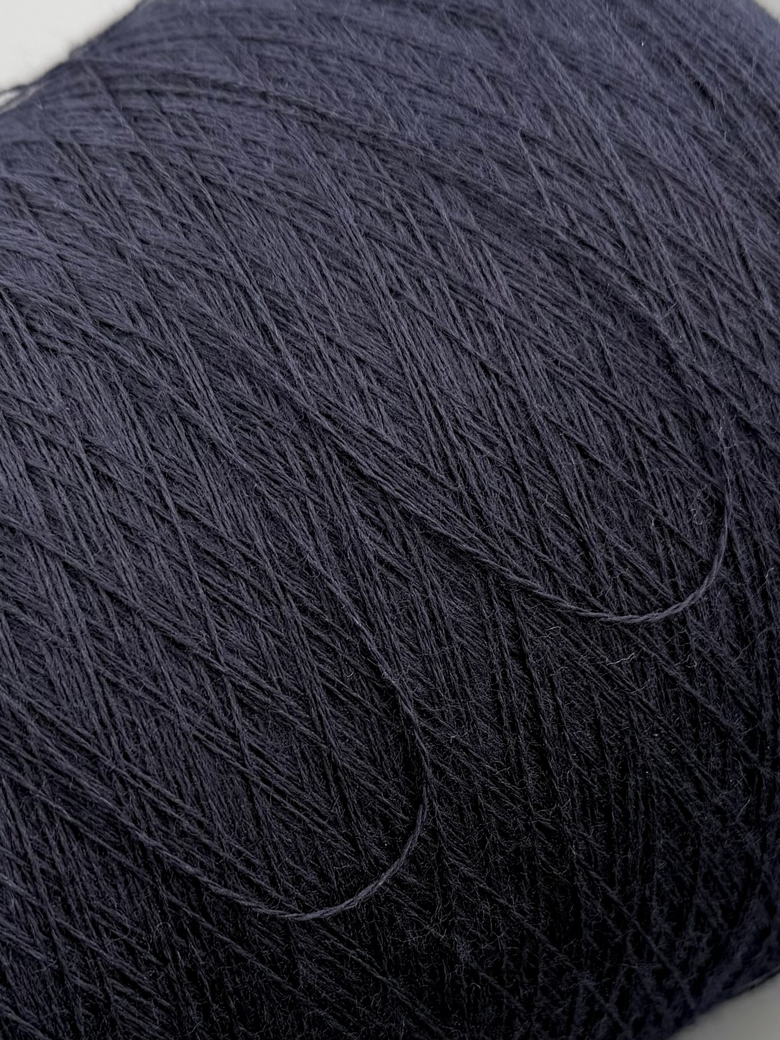 Zegna Baruffa Cashwool 2/30 – Fil mérinos extrafin Bleu foncé 008800